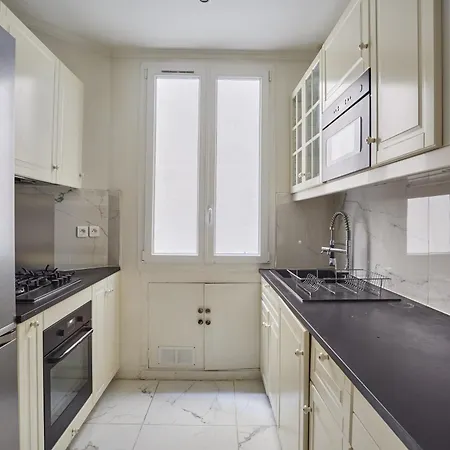 شقة Champs-elysees 2 Bedrooms Haussman Luxury