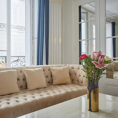 Champs-elysees 2 Bedrooms Haussman Luxury شقة باريس