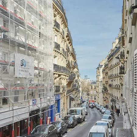 Champs-elysees 2 Bedrooms Haussman Luxury شقة *